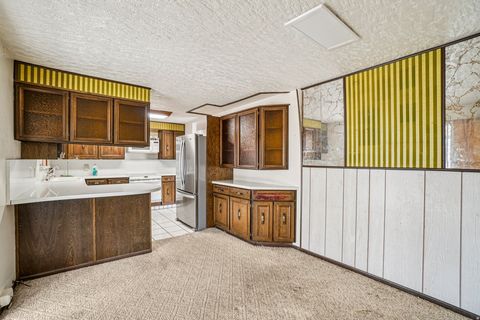 Tiny photo for 333 E 3100 N, North Ogden, UT 84414 (MLS # 2134616)