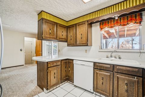 Tiny photo for 333 E 3100 N, North Ogden, UT 84414 (MLS # 2134616)