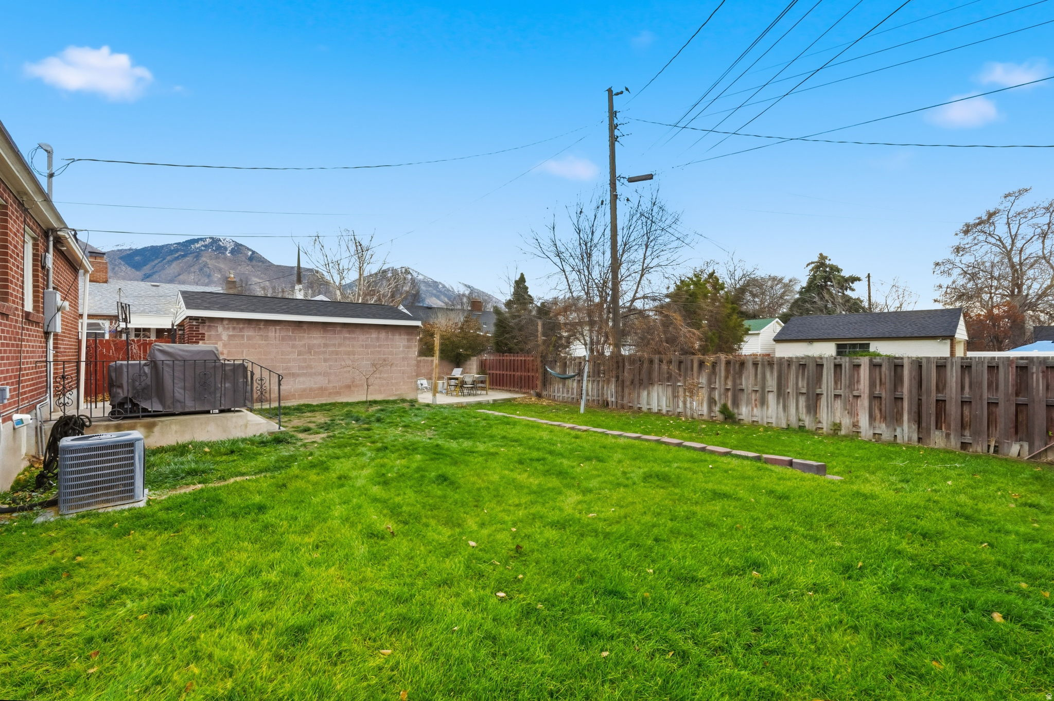 RIVERSIDE - Residential