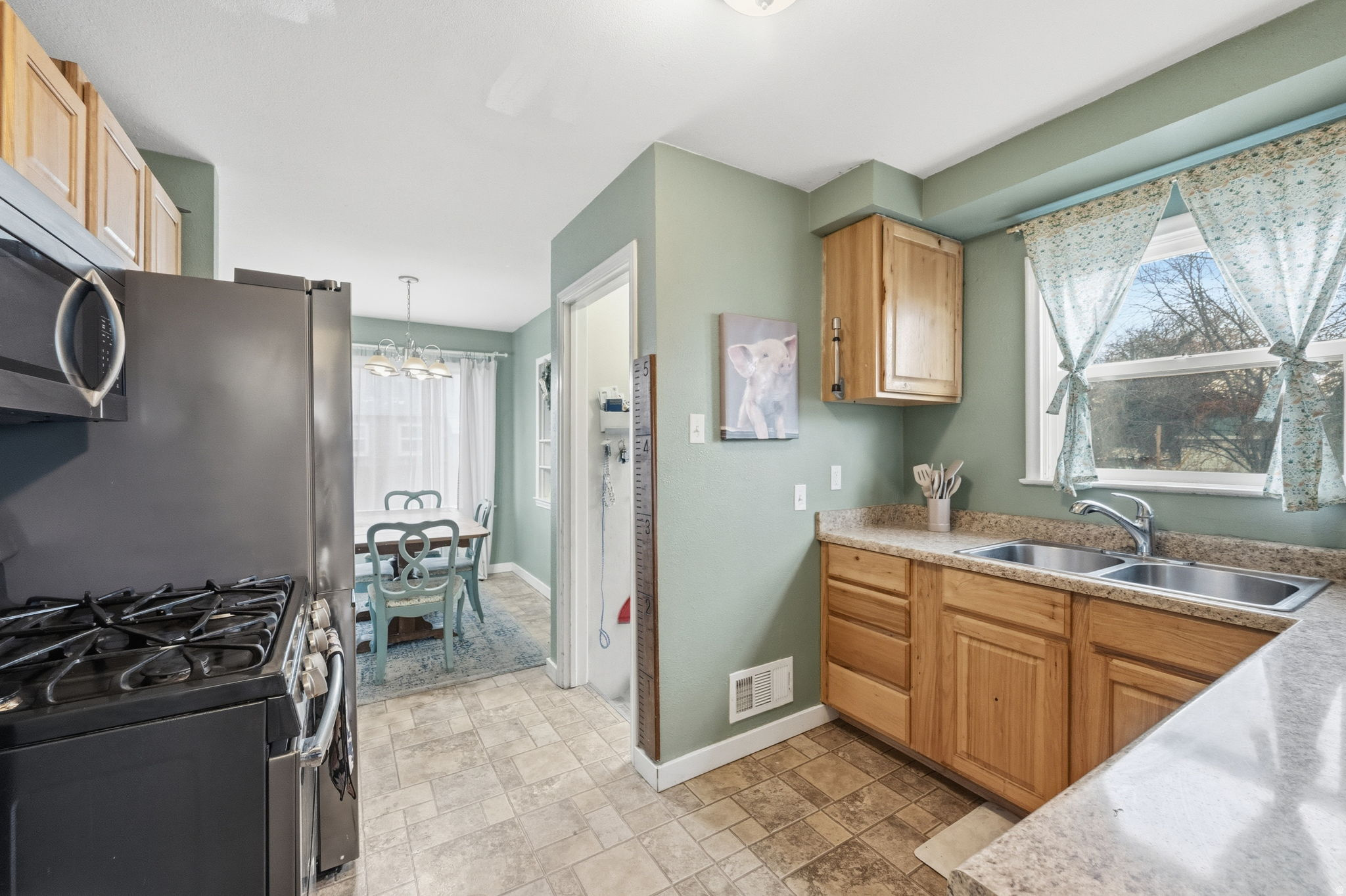 RIVERSIDE - Residential