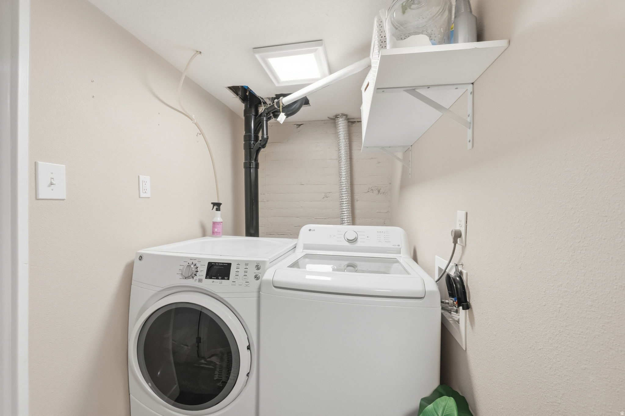 RIVERSIDE - Residential