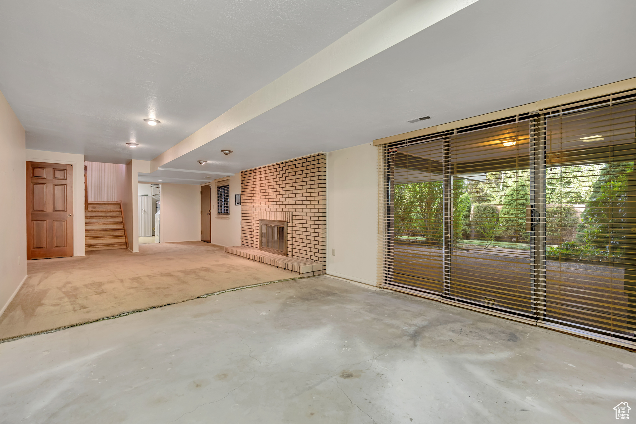 KNOLLWOOD CONDO PH 1 - Residential