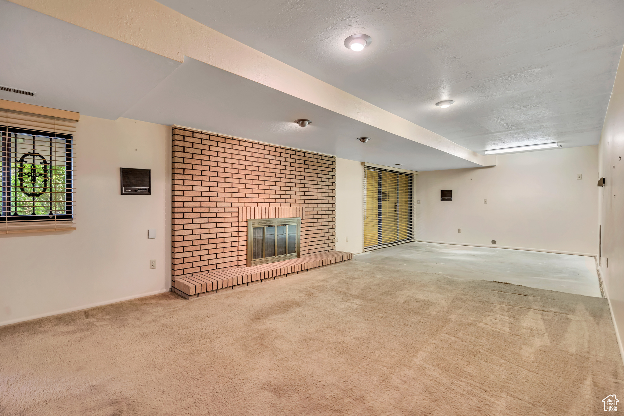 KNOLLWOOD CONDO PH 1 - Residential