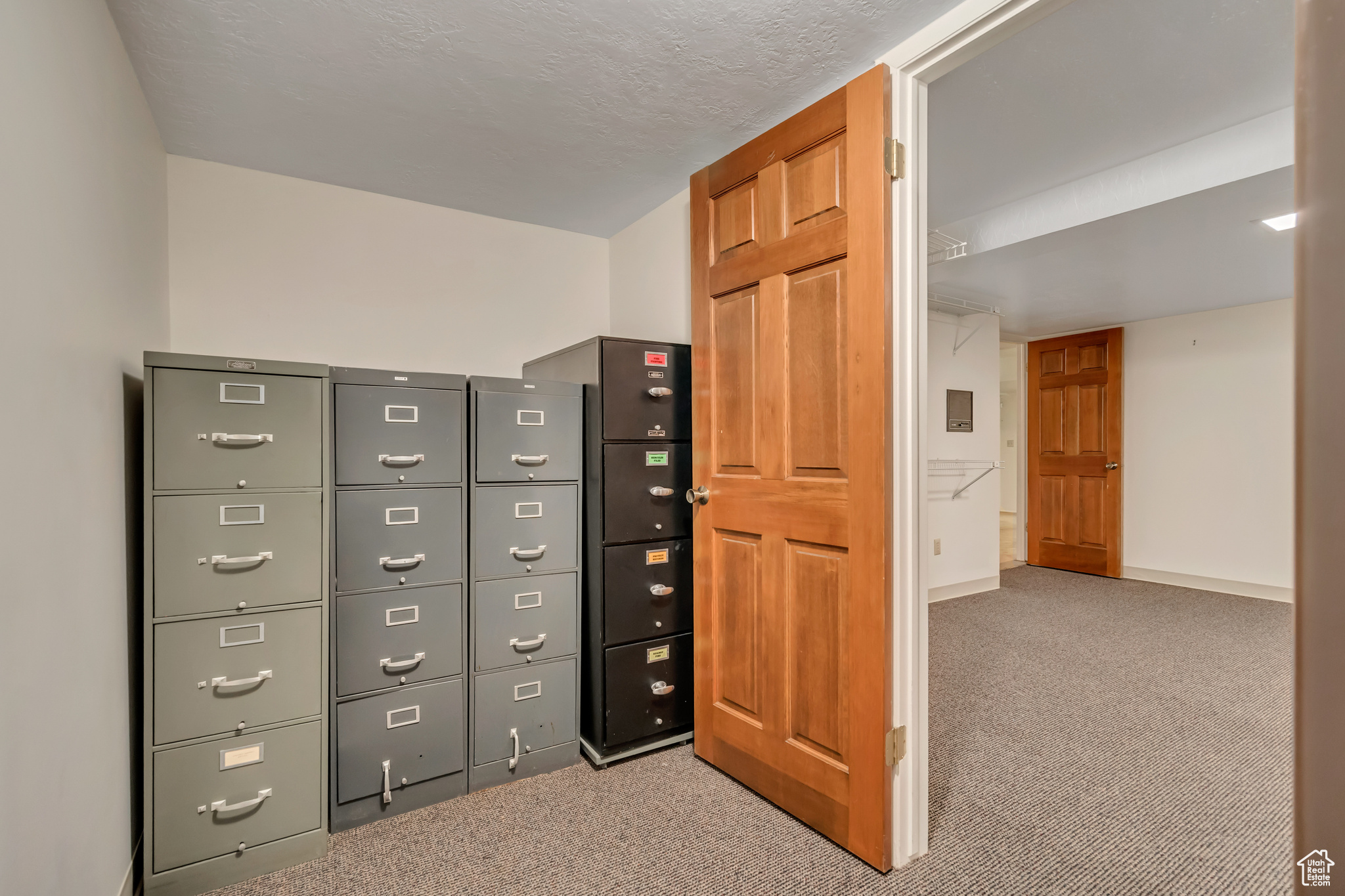 KNOLLWOOD CONDO PH 1 - Residential