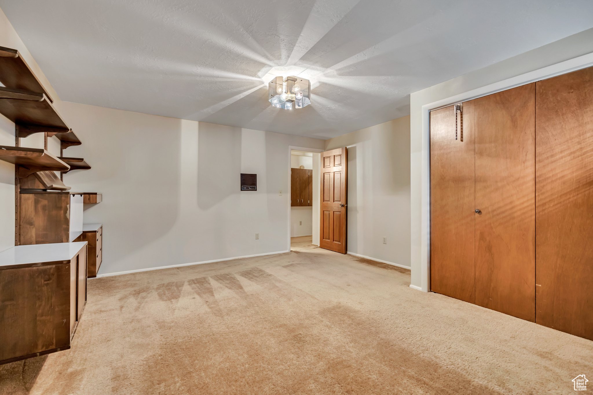 KNOLLWOOD CONDO PH 1 - Residential