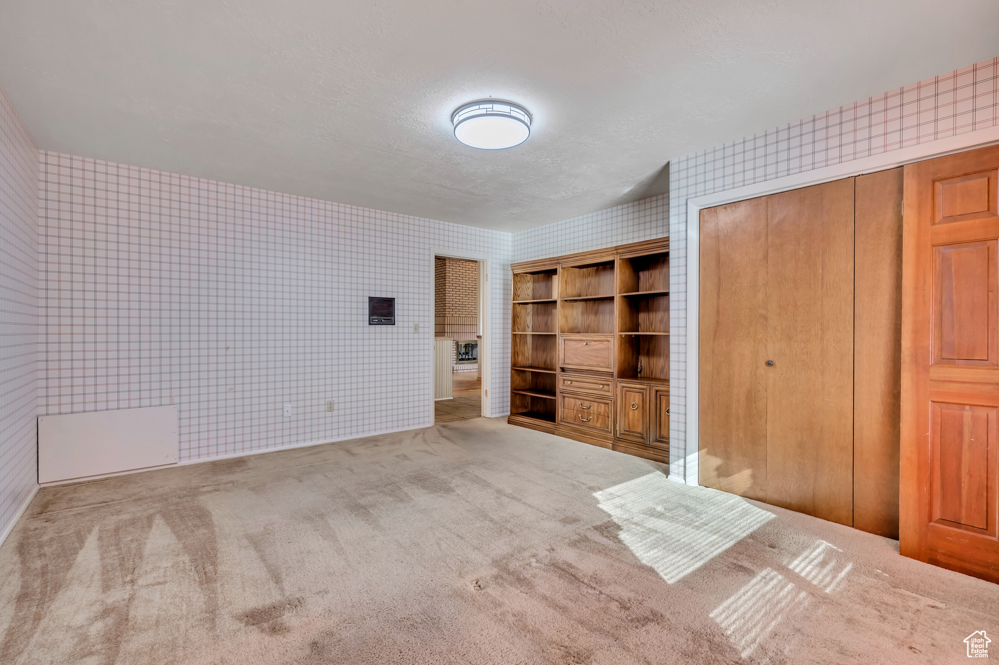 KNOLLWOOD CONDO PH 1 - Residential