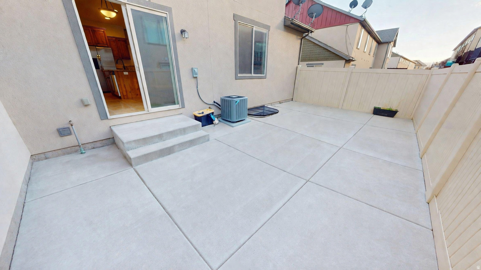 THE COVE @ JORDAN RIVER - Residential