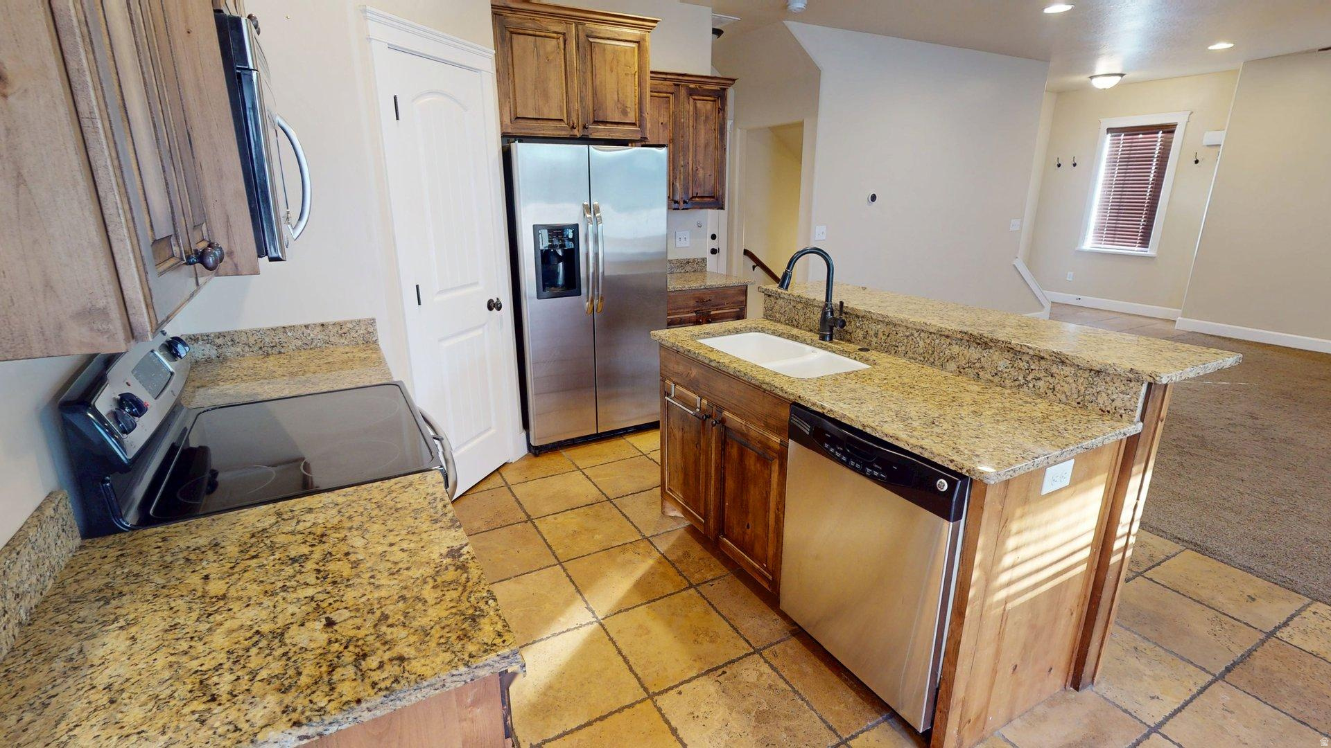 THE COVE @ JORDAN RIVER - Residential