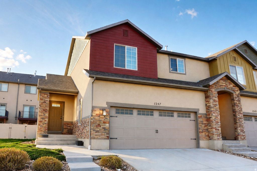 Photo of 1247 N BAYCREST DR, Saratoga Springs, UT 84045 (MLS # 2145969)
