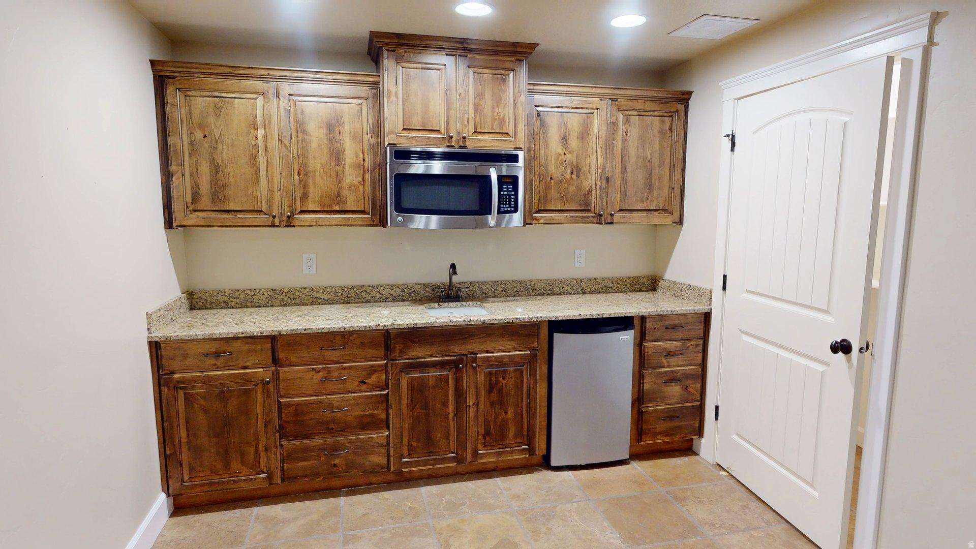 THE COVE @ JORDAN RIVER - Residential