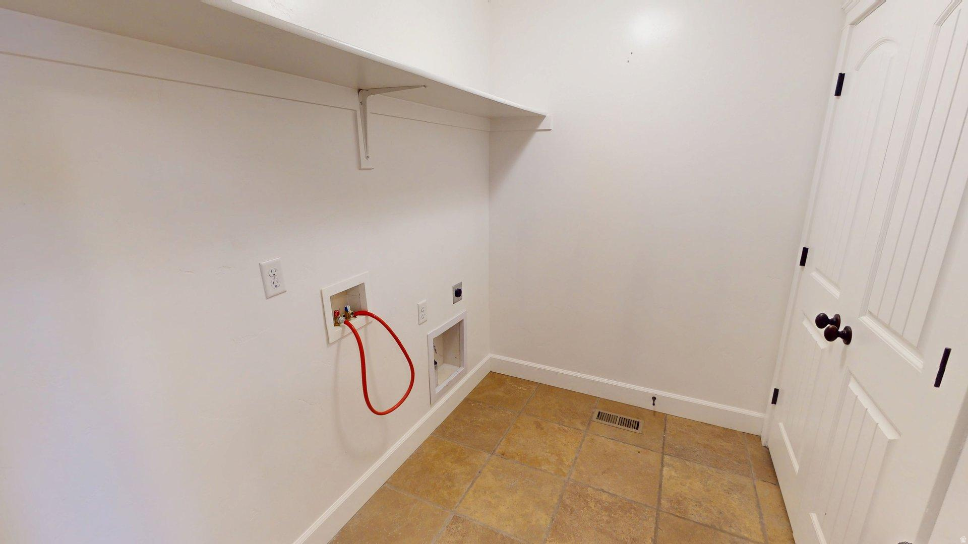 THE COVE @ JORDAN RIVER - Residential