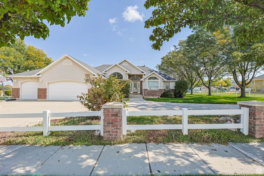 Photo of 14087 S DEER ORCHARD CV, Bluffdale, UT 84065 (MLS # 2116146)