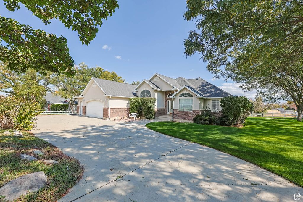 Photo of 14087 S DEER ORCHARD CV, Bluffdale, UT 84065 (MLS # 2116146)