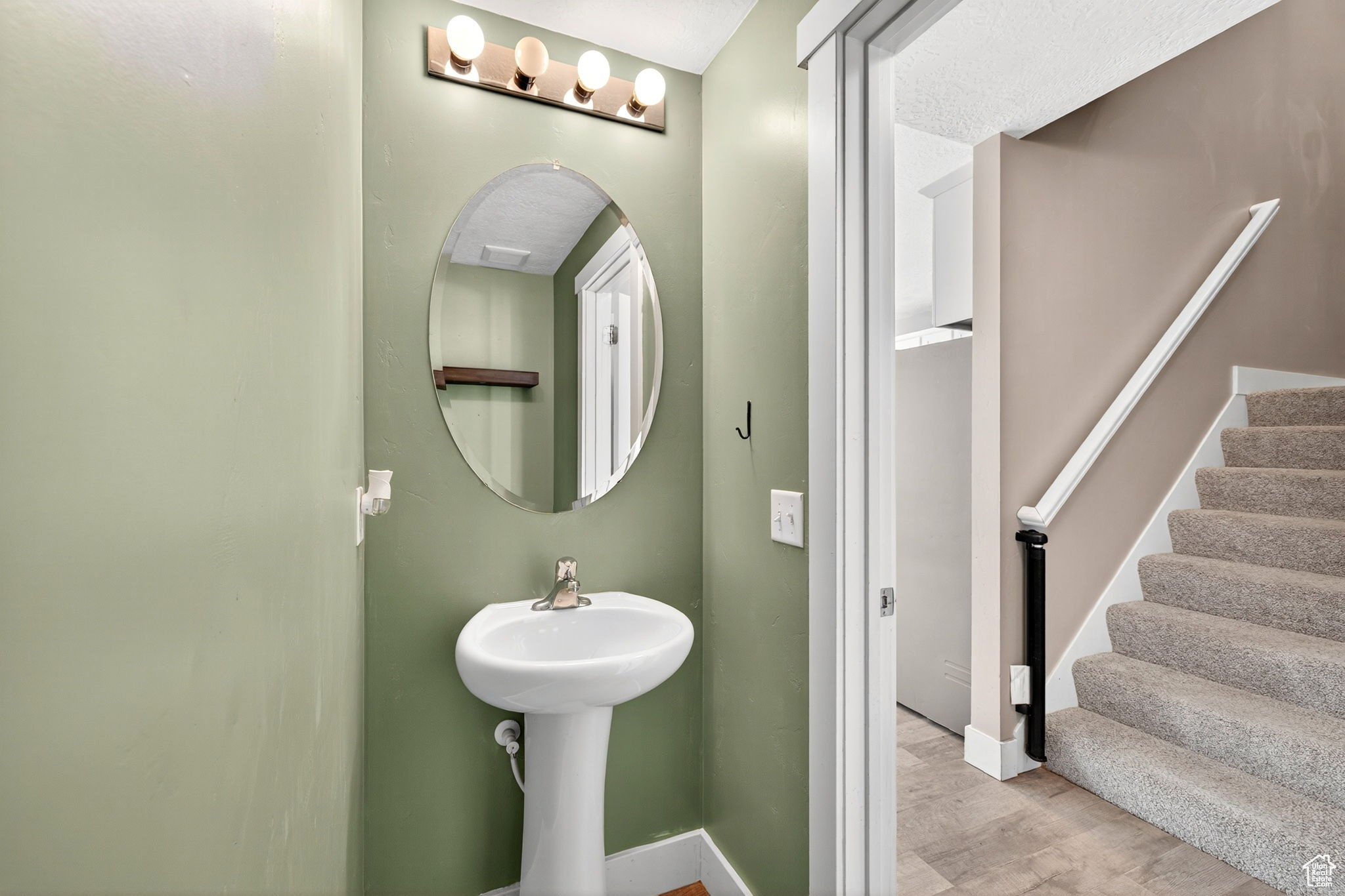 MEADOW VIEW - Residential