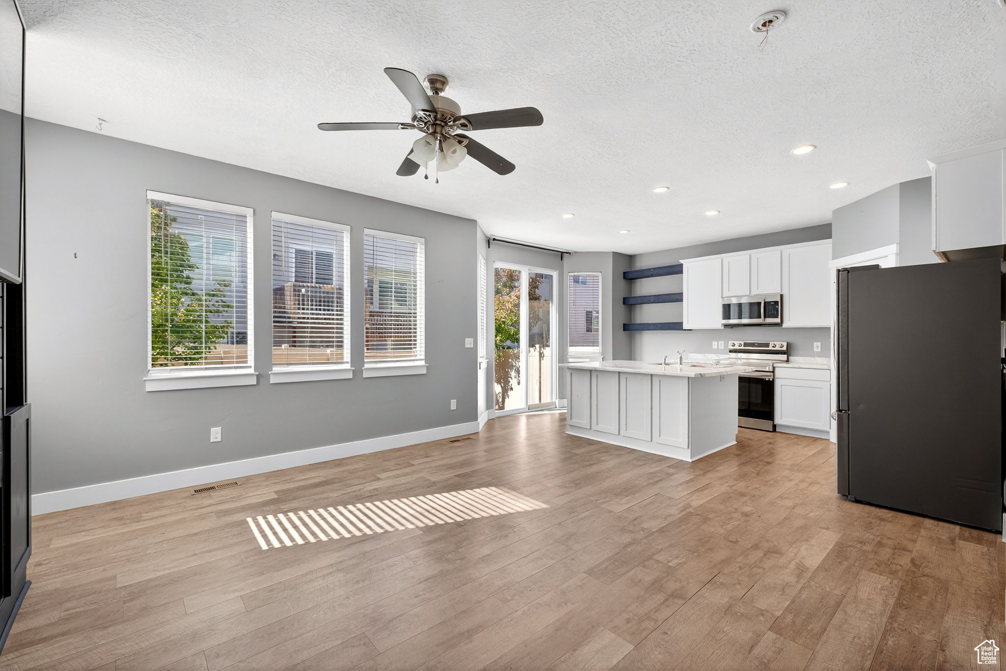 MEADOW VIEW - Residential