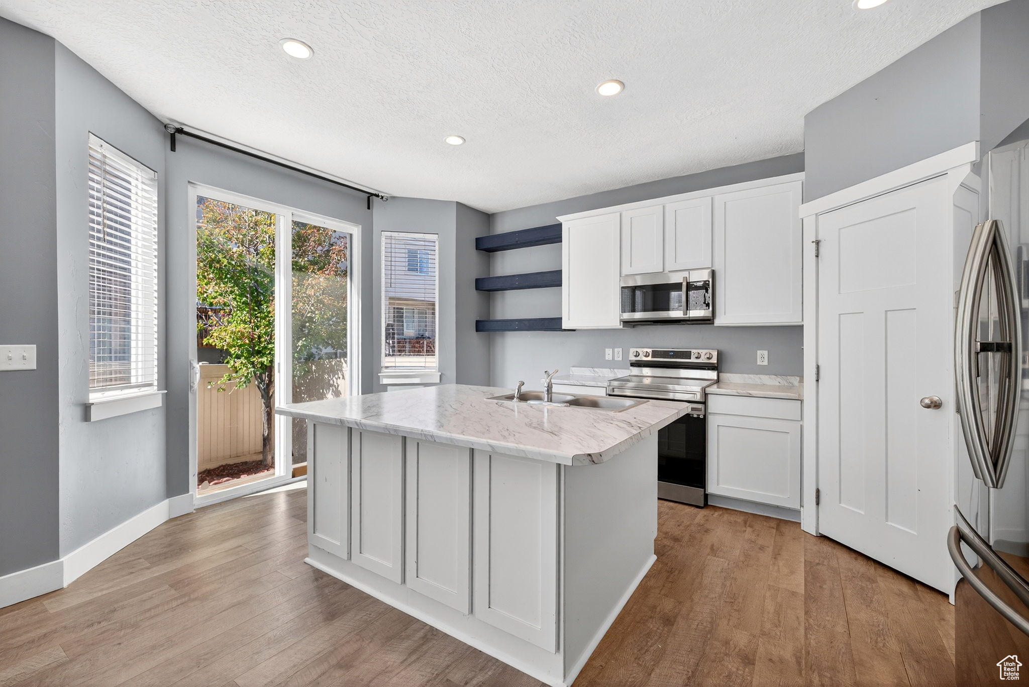 MEADOW VIEW - Residential