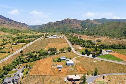 Tiny photo for 9664 E 400 S, Huntsville, UT 84317 (MLS # 2163936)