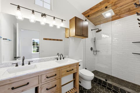 Tiny photo for 9664 E 400 S, Huntsville, UT 84317 (MLS # 2163936)