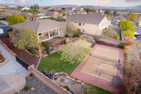 Photo of 1025 N RUBY PL #57, Washington, UT 84780 (MLS # 2128601)