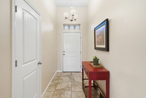 Tiny photo for 1025 N RUBY PL, Washington, UT 84780 (MLS # 2128601)