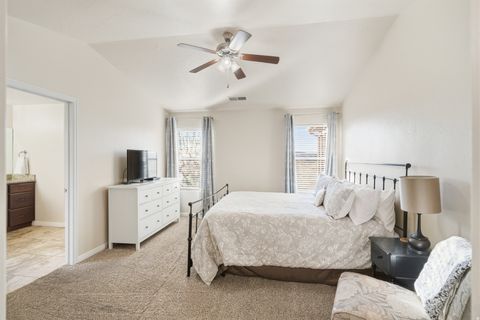 Tiny photo for 1025 N RUBY PL, Washington, UT 84780 (MLS # 2128601)