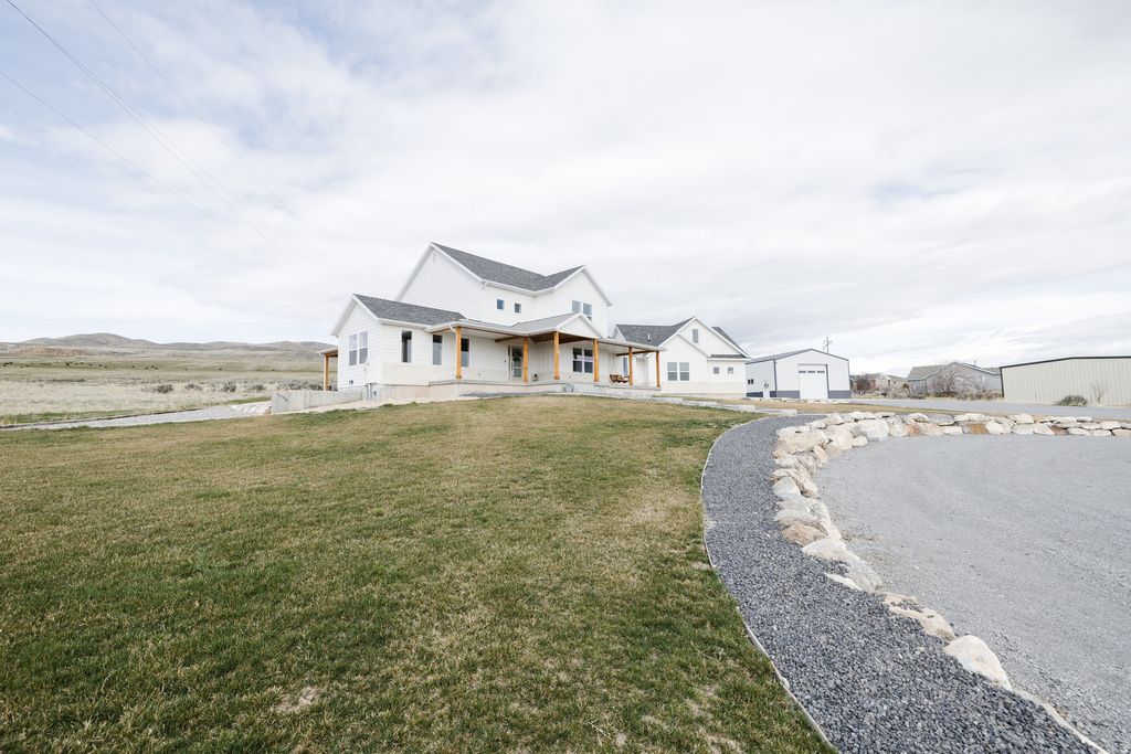 Photo of 3566 W 1000 N, Tremonton, UT 84337 (MLS # 2143307)