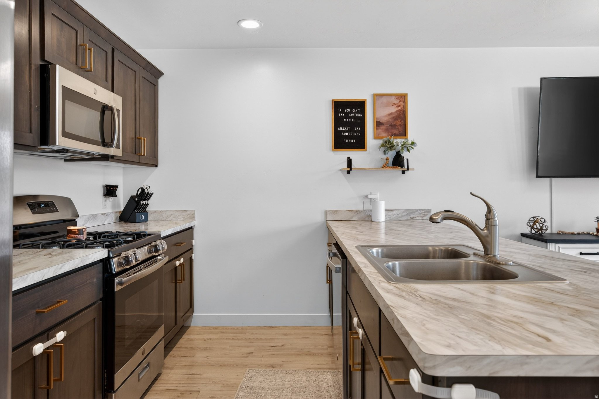 SPRING CREEK - Residential