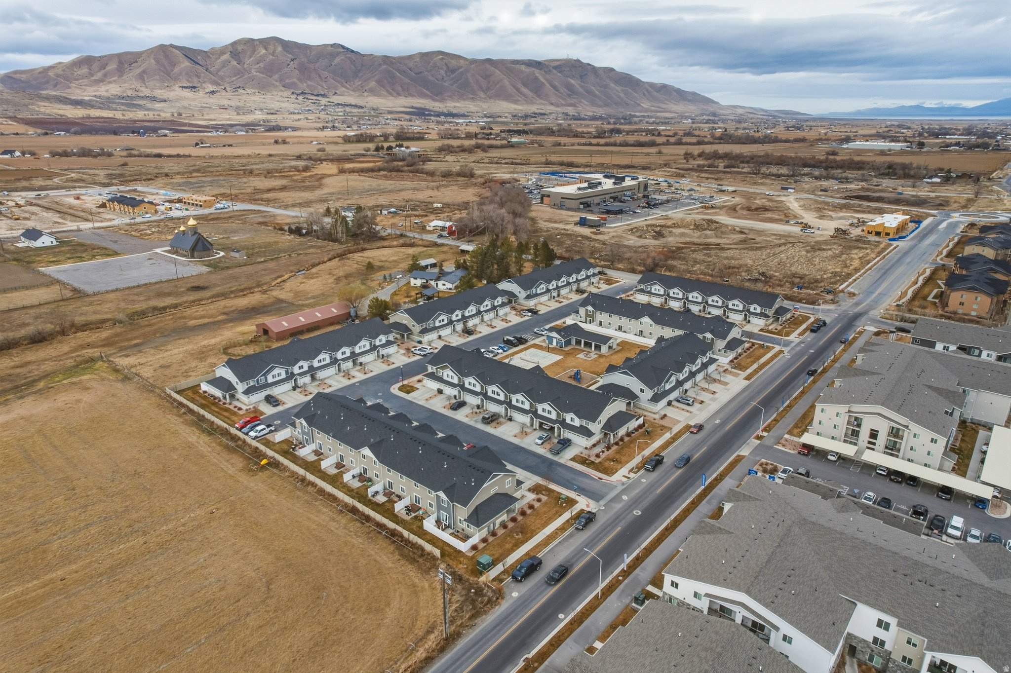 SPRING CREEK - Residential