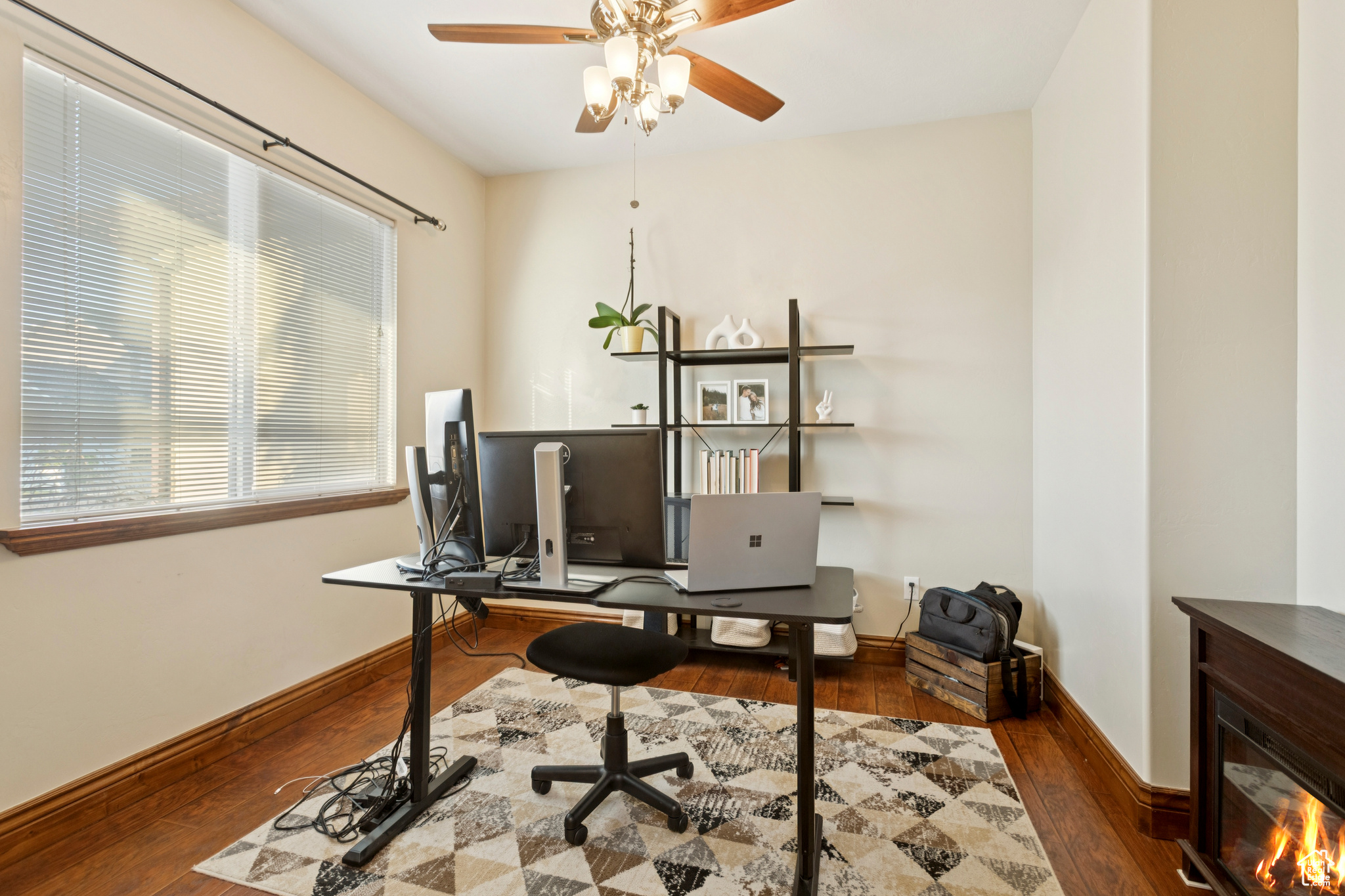 JORDAN WILLOWS - Residential