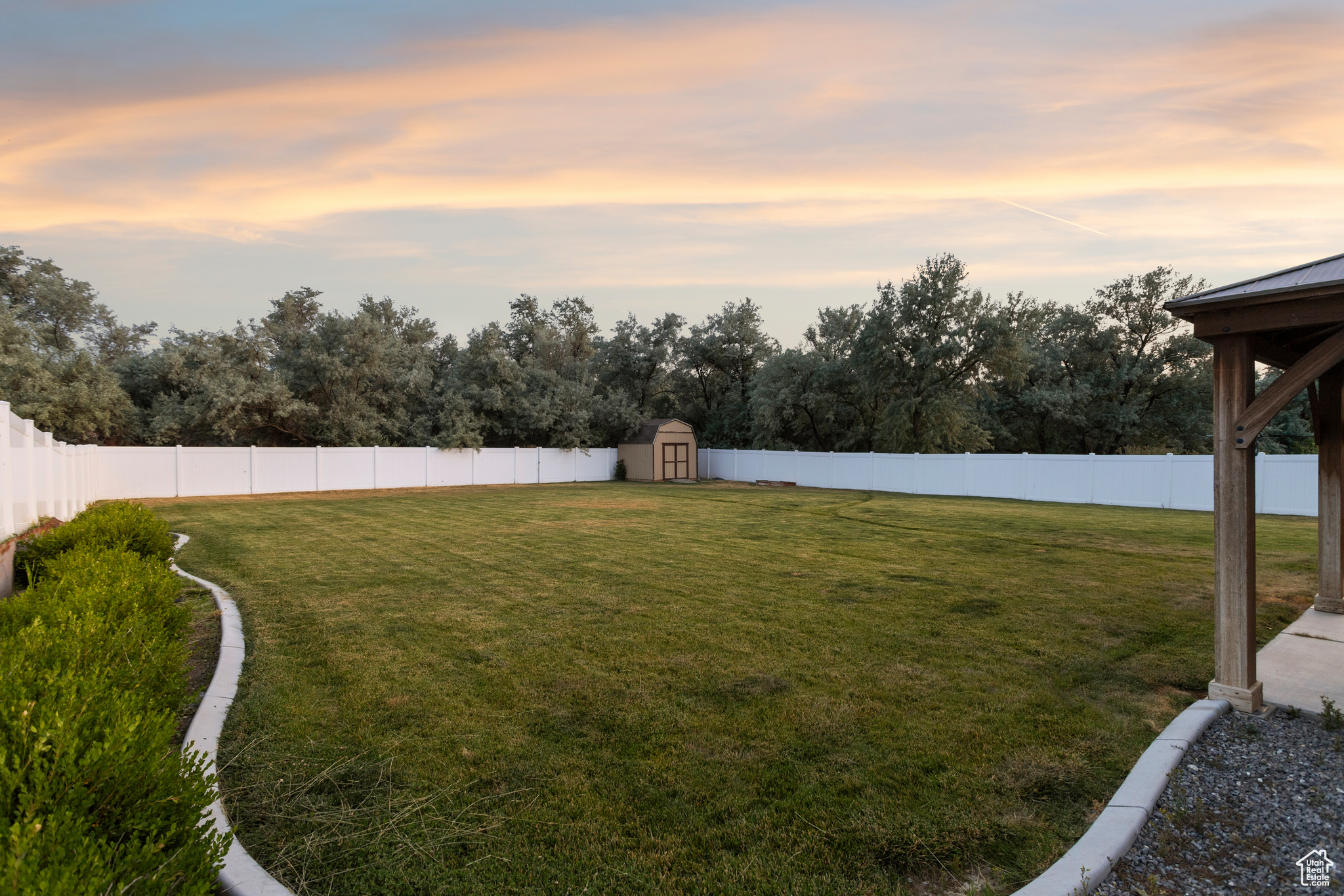 JORDAN WILLOWS - Residential