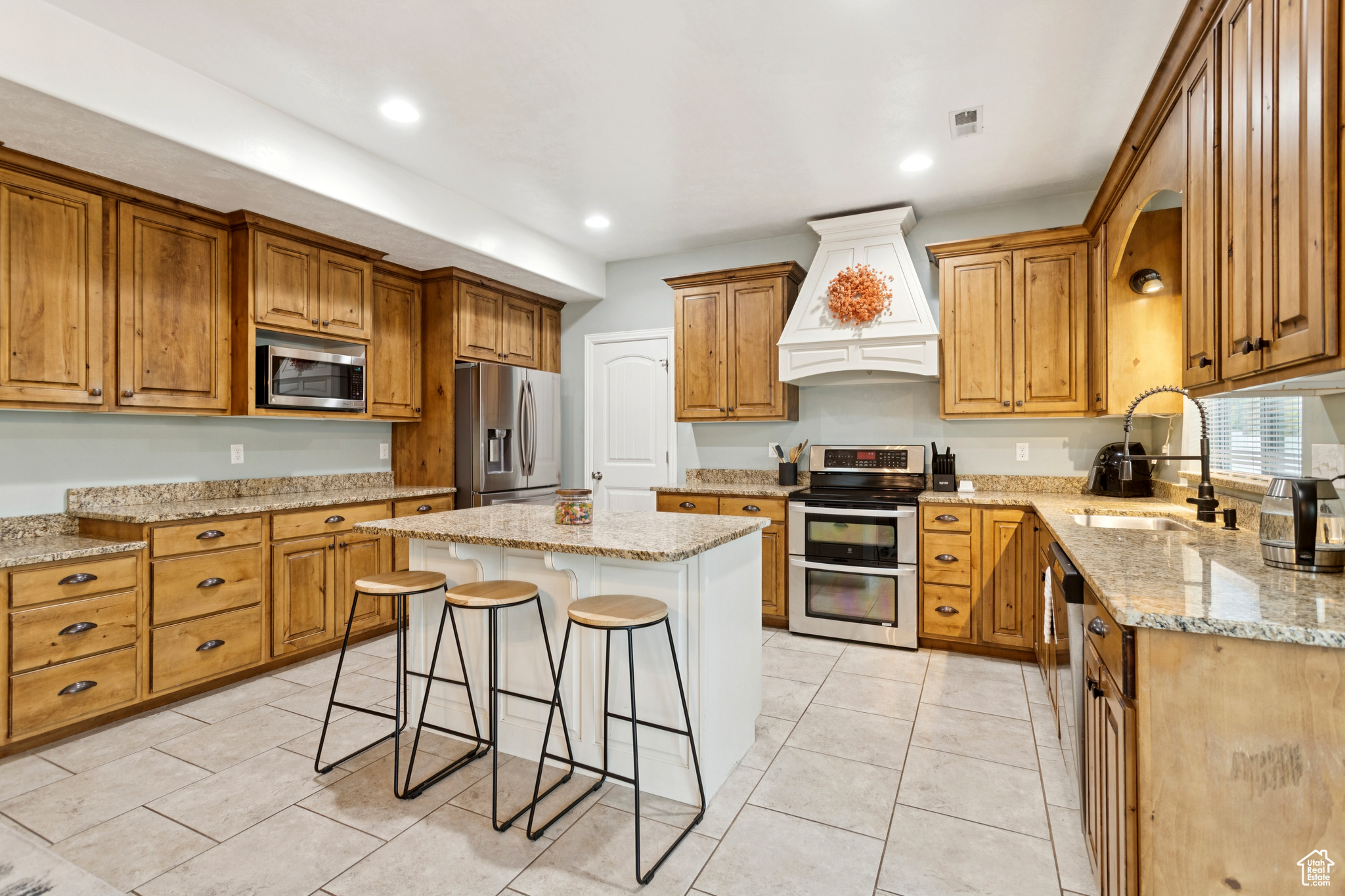 JORDAN WILLOWS - Residential