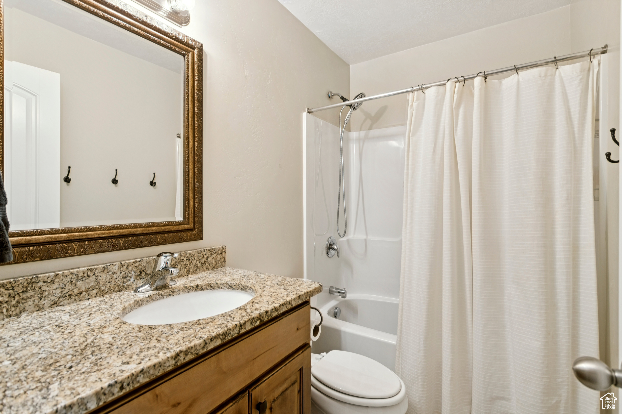 JORDAN WILLOWS - Residential