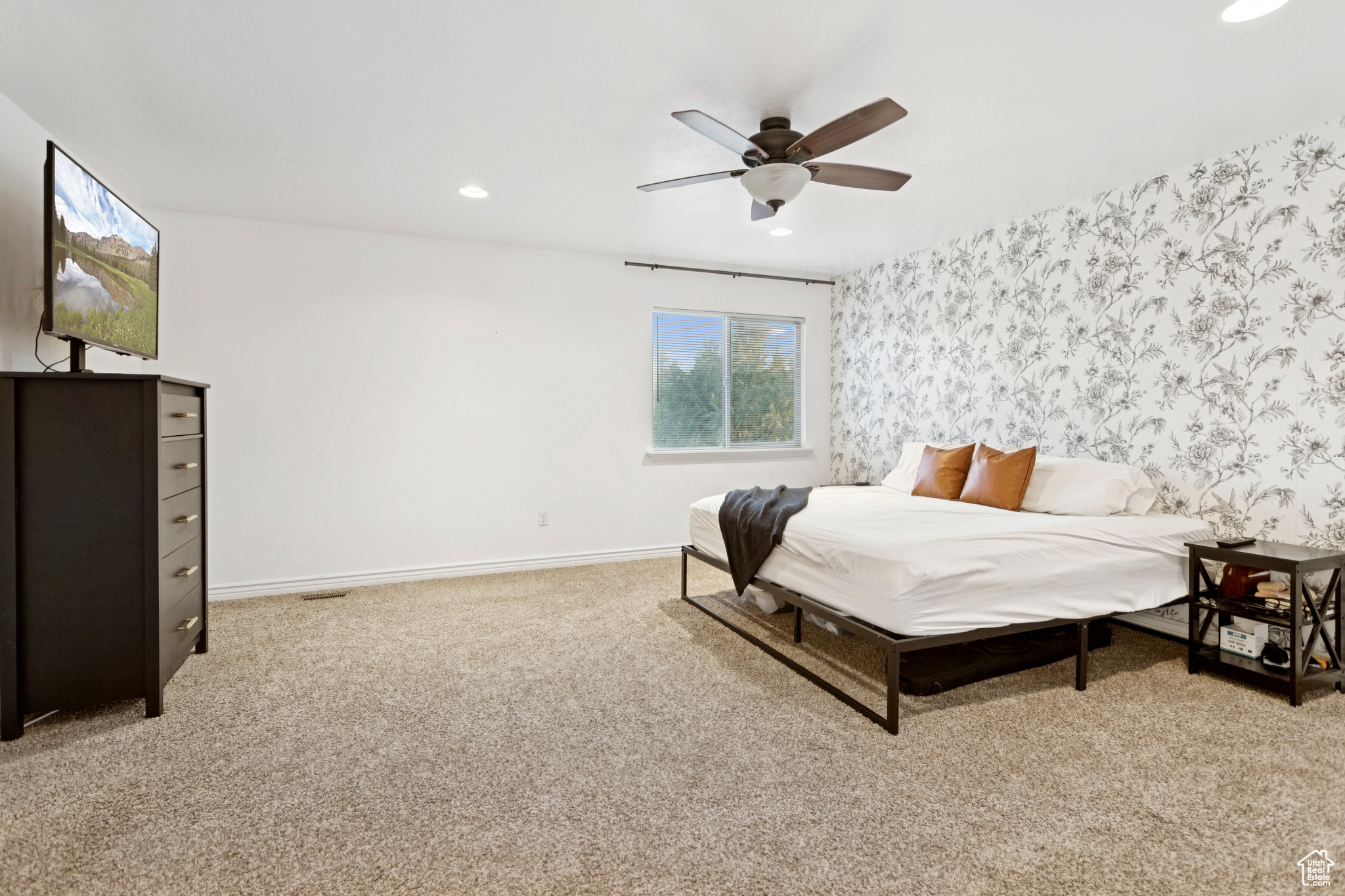 JORDAN WILLOWS - Residential