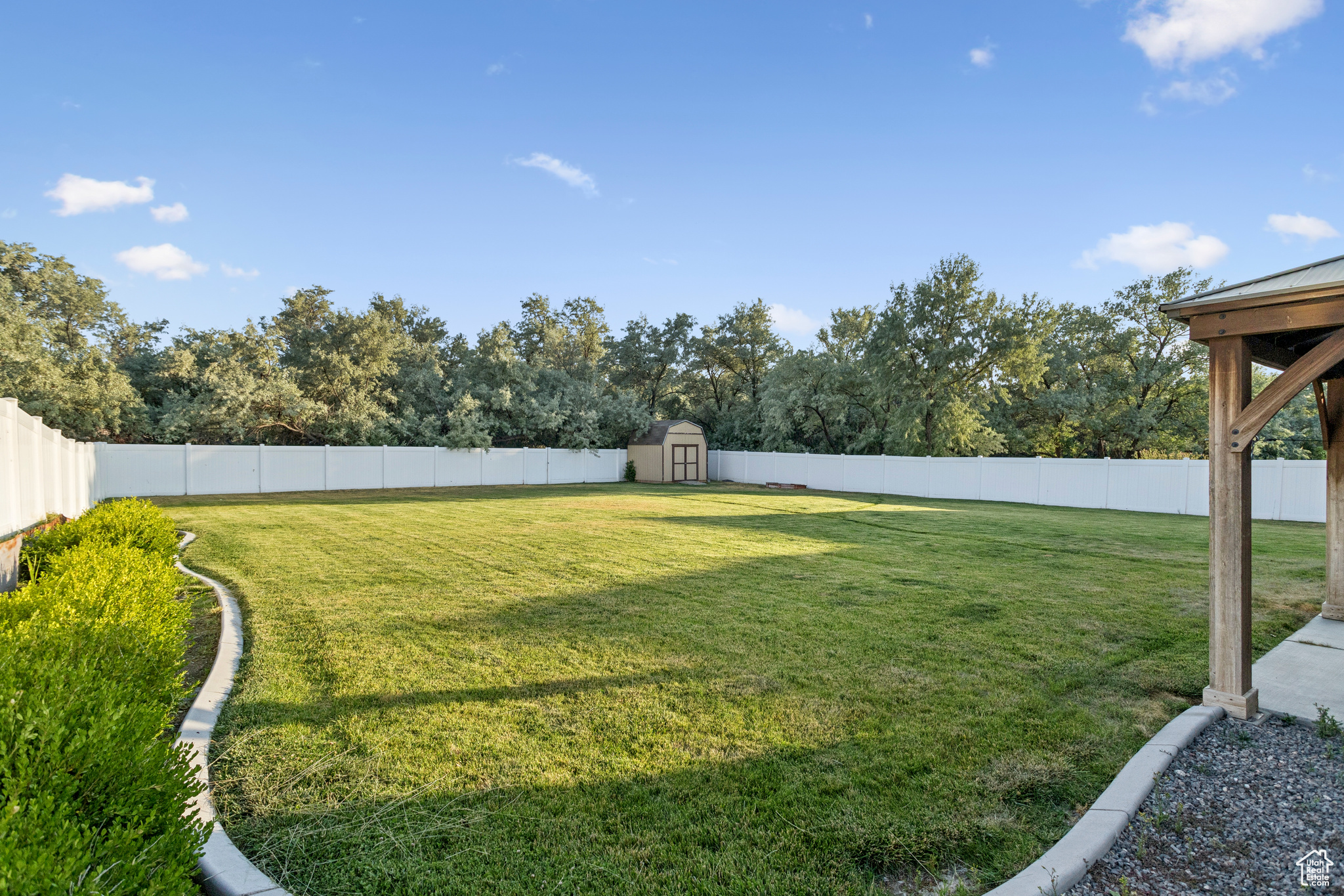 JORDAN WILLOWS - Residential