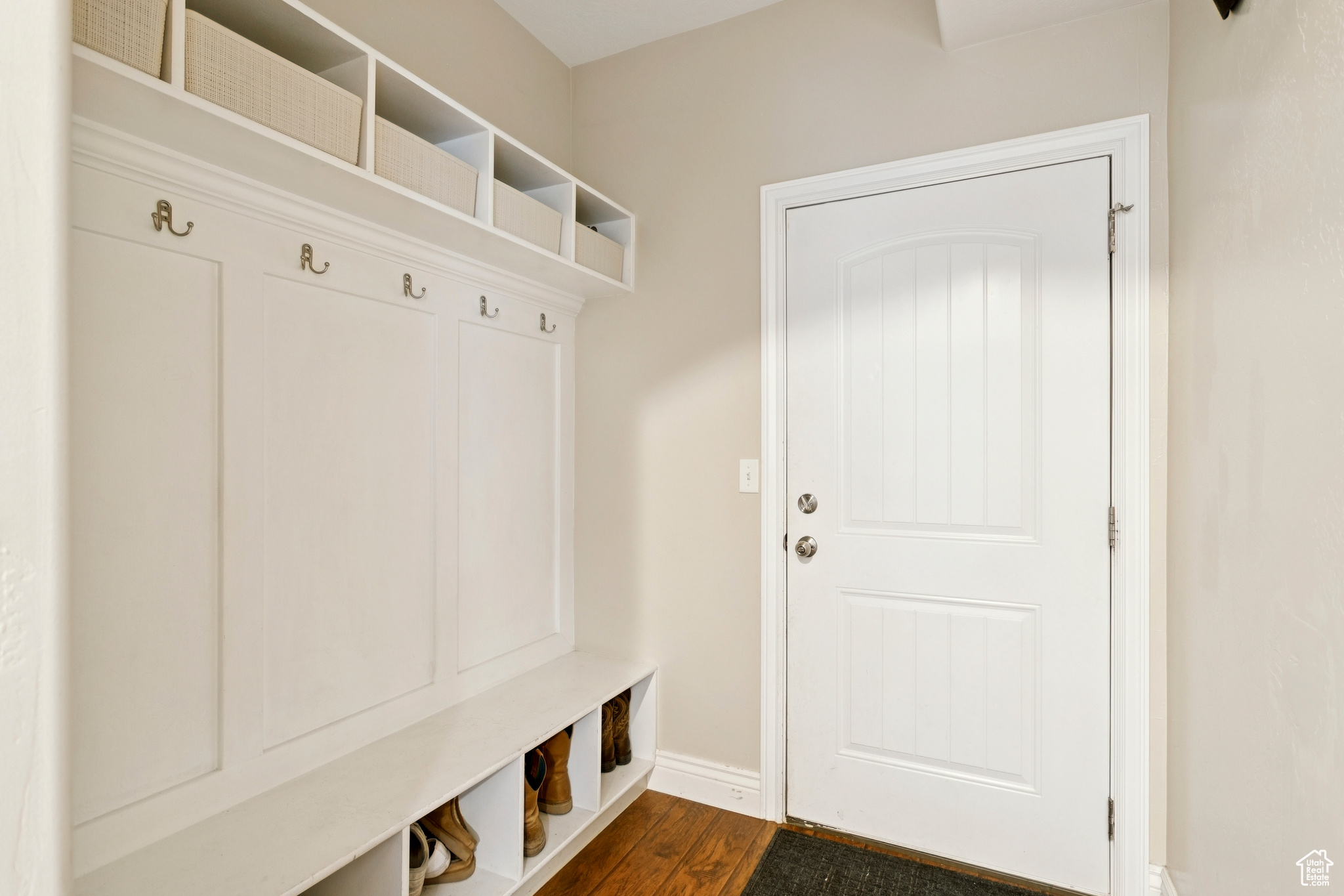 JORDAN WILLOWS - Residential