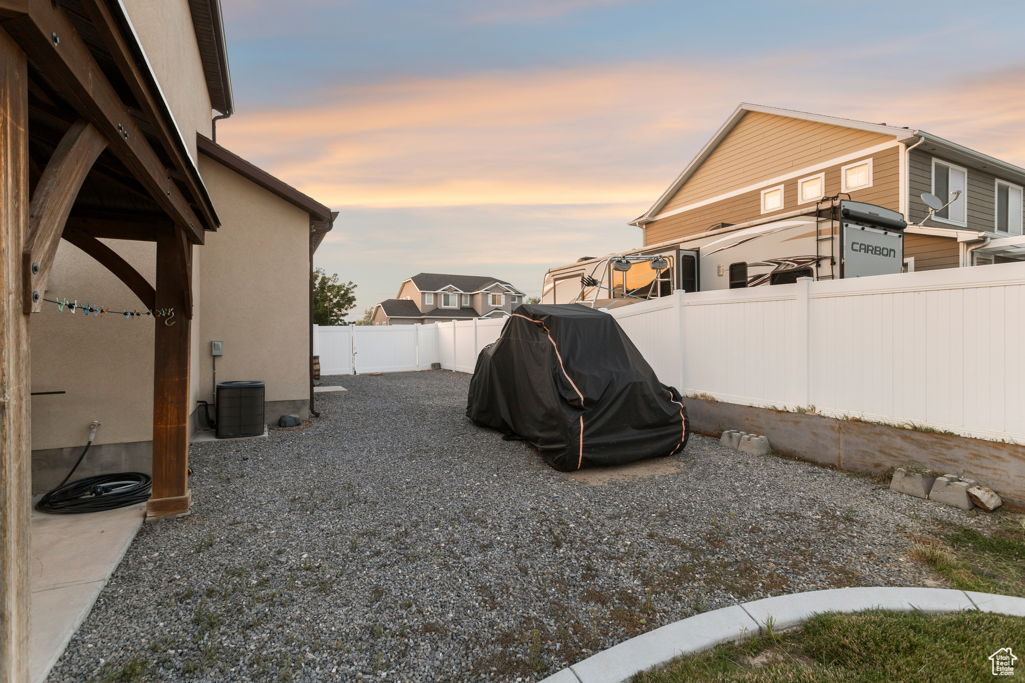 JORDAN WILLOWS - Residential