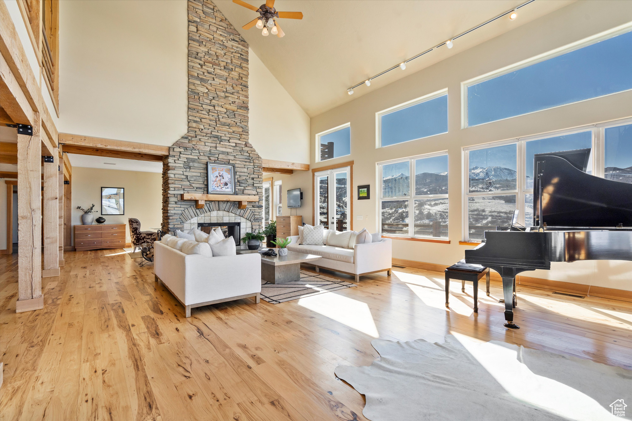 1173 S Innsbruck Dr, Huntsville, Utah image 4