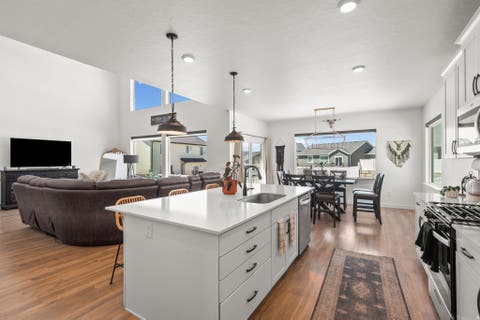 Tiny photo for 372 W WESTWOOD WAY, Santaquin, UT 84655 (MLS # 2168928)