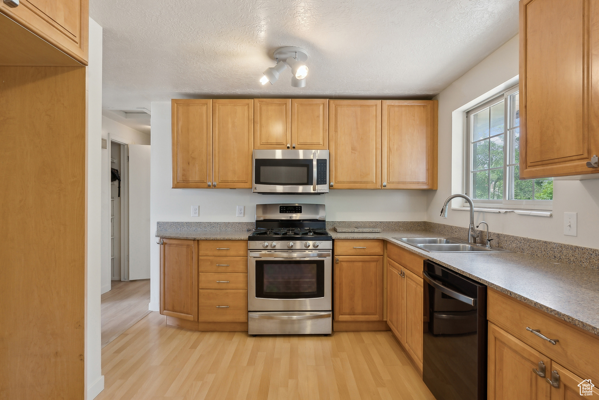 12125 S York Ridge Rd, Sandy, Utah image 12