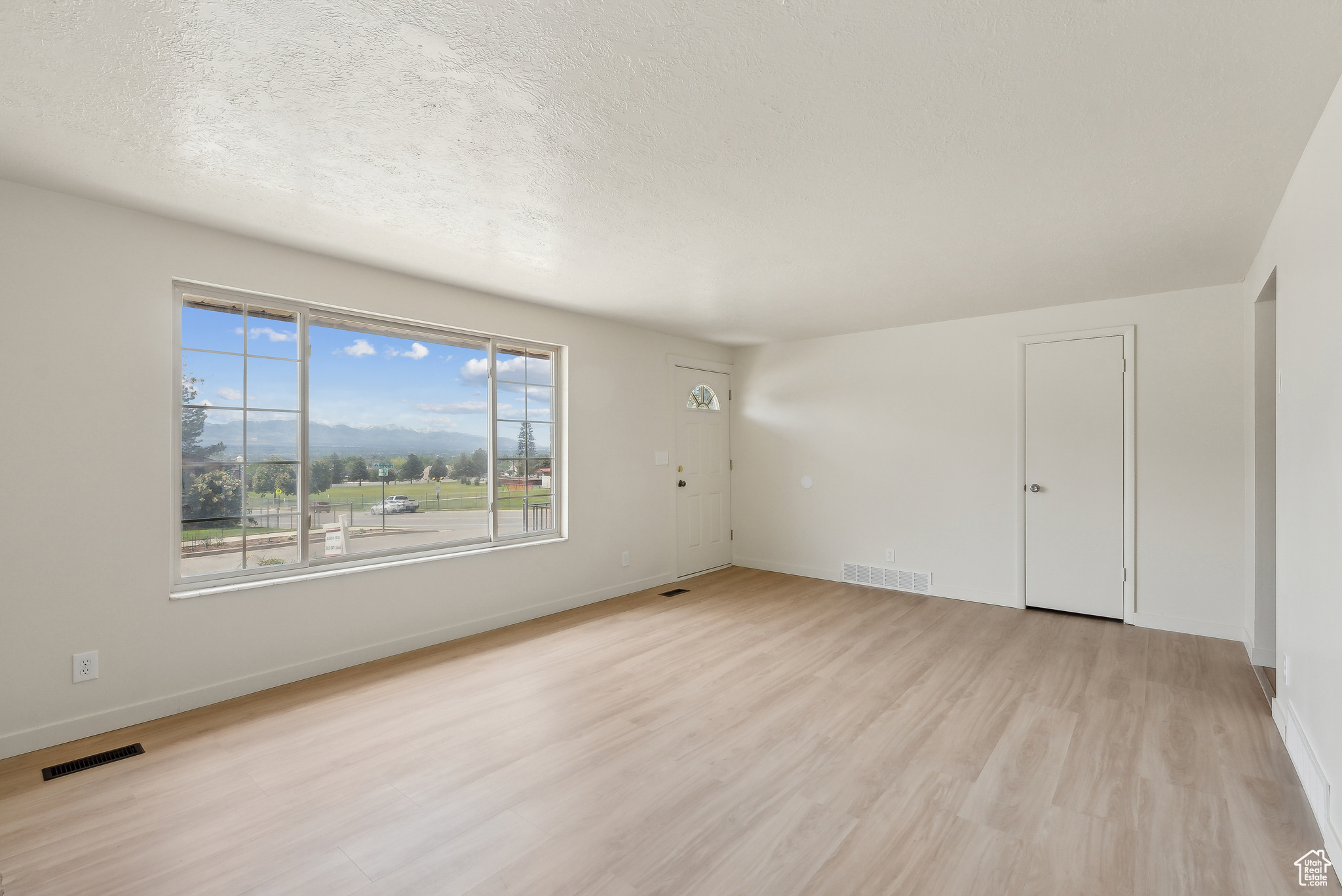 12125 S York Ridge Rd, Sandy, Utah image 10