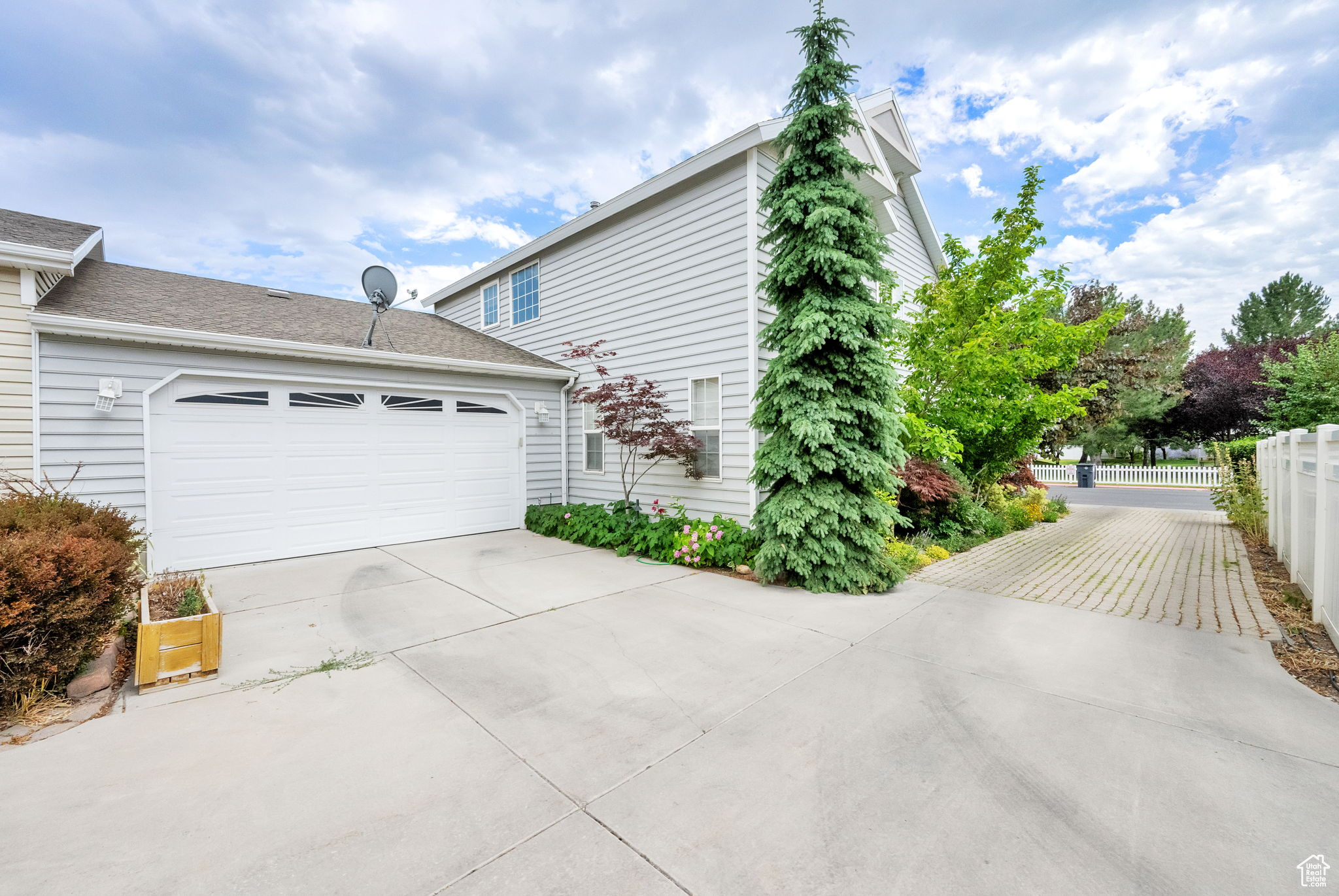 HEIRLOOM COTTAGES - Residential