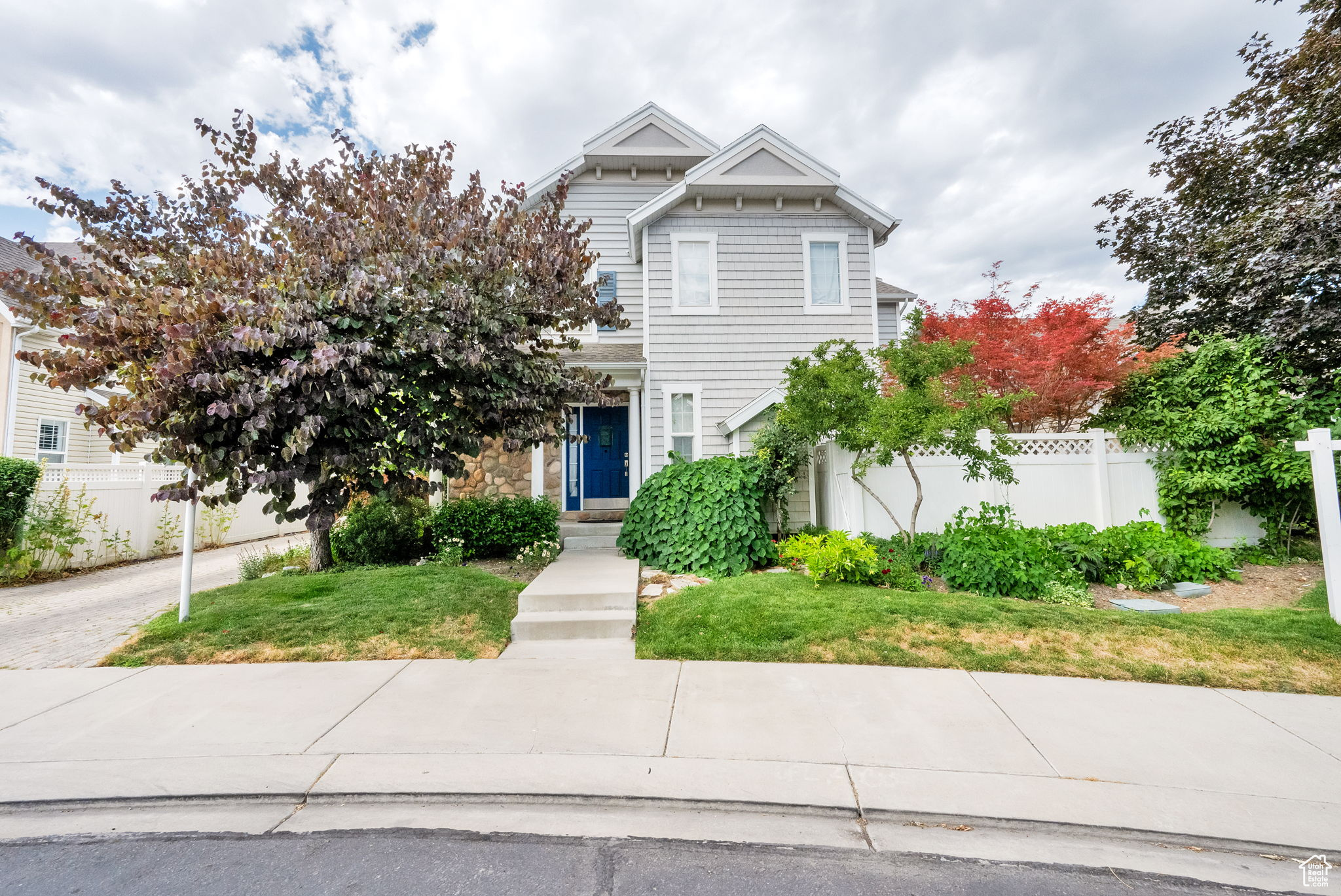 HEIRLOOM COTTAGES - Residential