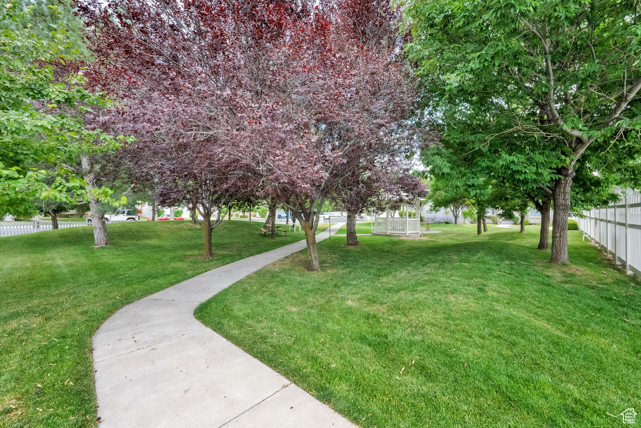 HEIRLOOM COTTAGES - Residential