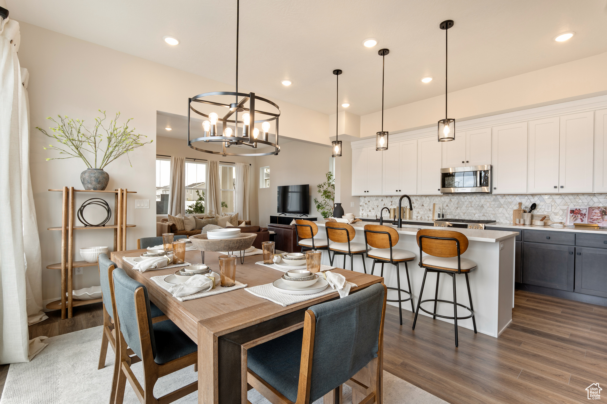 HUNTINGTON RANCH - Residential