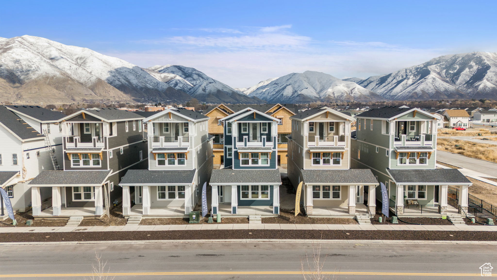 HUNTINGTON RANCH - Residential