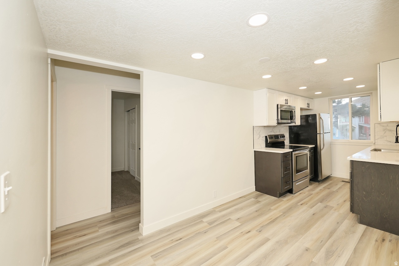 ALPENHOF CONDO - Residential