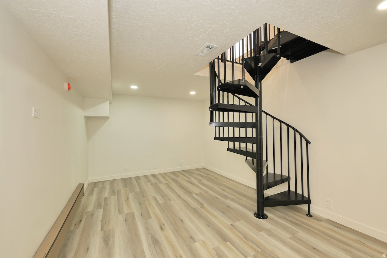 ALPENHOF CONDO - Residential