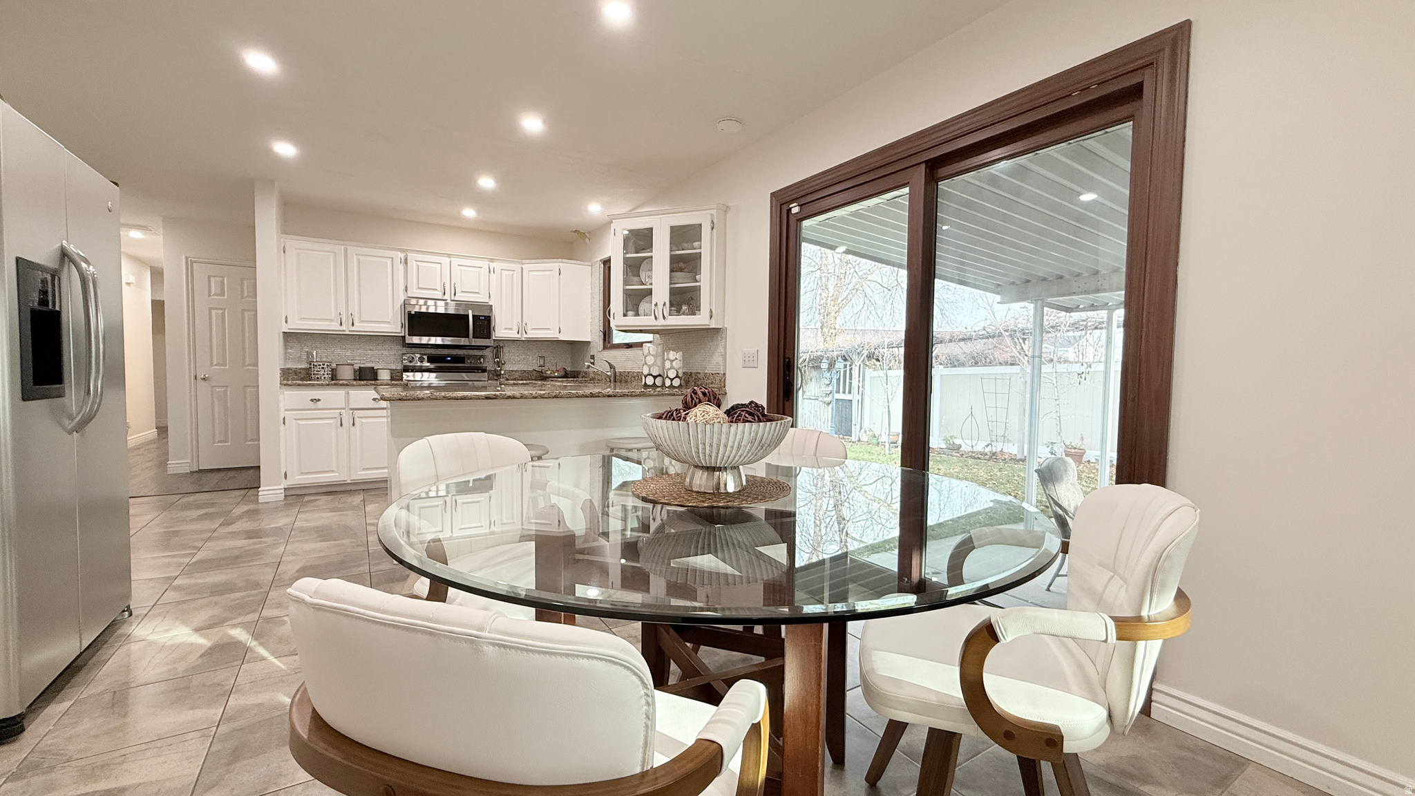 HIDDEN VALLEY - Residential