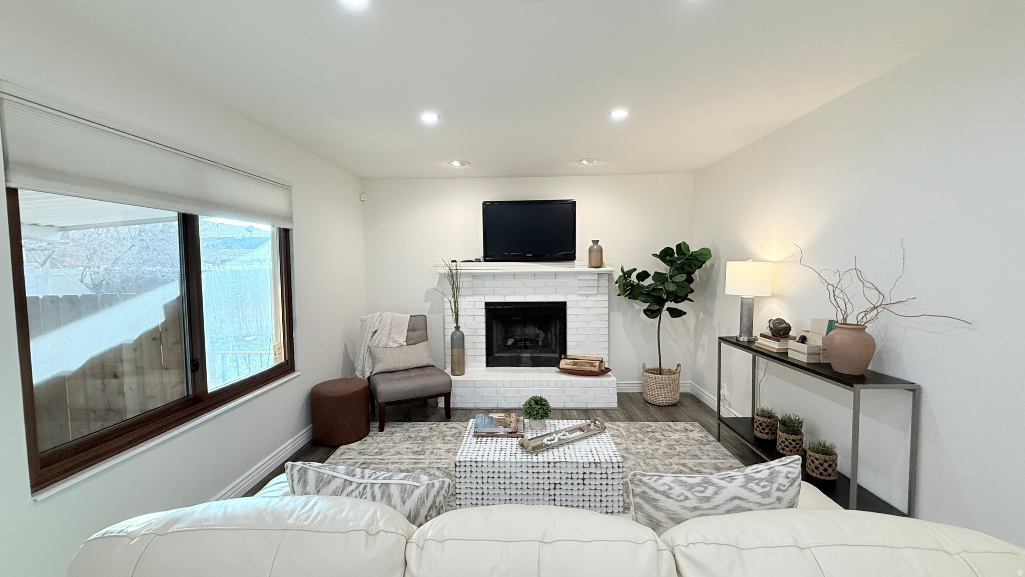 HIDDEN VALLEY - Residential