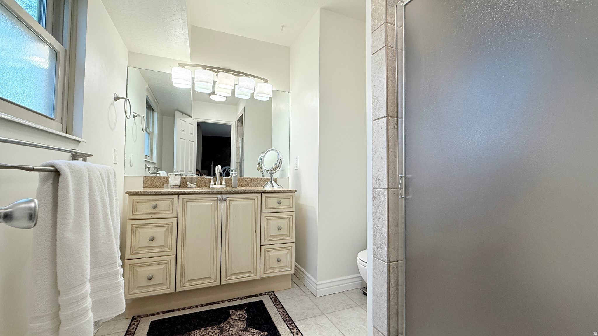 HIDDEN VALLEY - Residential